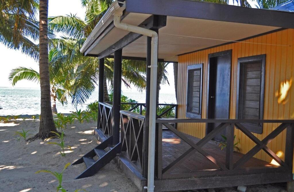 Ratu Kini Dive & Stay Mana Island Luaran gambar